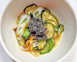 ナスとキュウリと竹輪の酢味噌と塩昆布あえ作り方5写真
