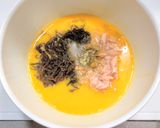 我が家の丼☆モズクとツナ缶の玉子丼作り方2写真