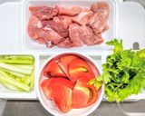 豚ロース肉とセロリのトマト煮作り方1写真