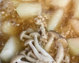 お鍋一つで冬瓜としめじの鶏そぼろ煮♡作り方3写真