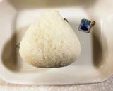梅と塩吹昆布のおにぎり作り方9写真