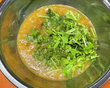 タイ風！鶏そぼろとパクチーの玉子焼き♫作り方4写真