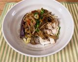 糸こんにゃくで代用！鶏胸肉のピリ辛油そば作り方5写真