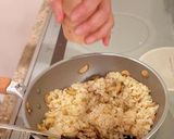 【楽めし】マッシュルームのバター醤油炒飯作り方2写真