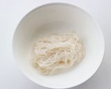 本格！きのこの酸辣湯ビーフン作り方3写真