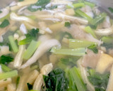 まいたけ 小松菜 油揚げの味噌汁^^作り方6写真