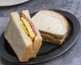 ベーコンと卵焼きのサンドイッチ作り方7写真