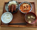 超簡単！ウィンナー塩胡椒炒め定食作り方4写真