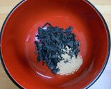 即席！お吸い物　ワカメとかまぼこ作り方2写真