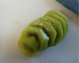 塩サーモンとキウイのカラフルサラダ作り方5写真