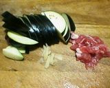 レンチン3分仕込んで5分！豚ナス高菜丼作り方1写真