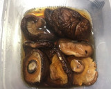 干し椎茸の旨味を活かした絶品豚汁作り方1写真