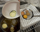 簡単！五香粉唐揚げとナスの素揚げうどん♪作り方3写真