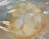 鶏もも肉とじゃがいものコンソメチーズ焼き作り方3写真
