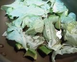 キャベツとアボカドと豚肉の味噌ソテー！作り方3写真