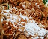 もやしとニラ 即席袋ラーメン入り広島焼き作り方1写真