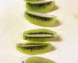 生ハムメロンならず、生ハムキウイ♪作り方1写真