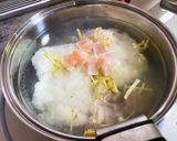 冷や飯で作れる！鶏肉と生姜のやさしいお粥作り方3写真