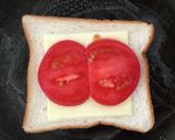 食パンで簡単！ホットサンド／トマトチーズ作り方2写真