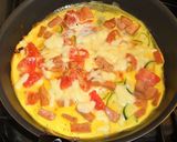 週末の朝☀️スパムと夏野菜の贅沢オムレツ作り方4写真