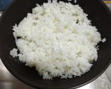 かんたん親子丼～鶏肉、ちくわ、しめじ入り作り方1写真
