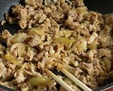 豚肉の甘辛梅ニンニク炒め作り方4写真