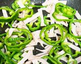 ☆朝食に☆ピーマンエッグ作り方2写真