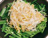 豚バラとニラもやしの酒蒸し作り方1写真