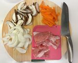 豚の生姜焼き　野菜たっぷり作り方1写真
