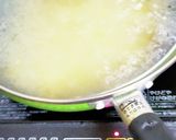 簡単、レトルトカレーパスタ、目玉のせ!作り方2写真