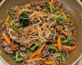 合い挽き肉で♩ワンパンそぼろビビンバ丼作り方3写真