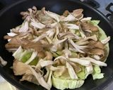 キャベツ・豚バラ・キノコ蒸し煮作り方3写真