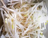 もやしは便利　豚バラまき作り方1写真