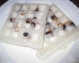 残り餅で・黒豆入りモッフル♫作り方3写真
