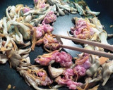 たっぷりきのこと牛肉のみそ炒め作り方4写真