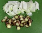 玉ねぎとみょうがのお味噌汁作り方1写真