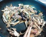 たっぷりきのこと牛肉のみそ炒め作り方5写真