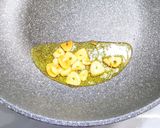 鶏もも肉とキノコのクリーム煮作り方2写真