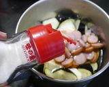 簡単!茄子とシャウエッセンのお味噌汁作り方3写真