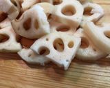 食欲の秋！蓮根と豚肉のピリ辛炒め作り方1写真