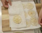 レンジで簡単！れんこんチーズチップス作り方2写真