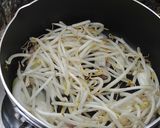 かんたんコンソメスープ～もやし入り作り方5写真