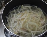 かんたんコンソメスープ～もやし入り作り方6写真