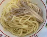 簡単　醤油ラーメンスープ　余った麺に是非作り方4写真