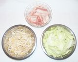 もやしは便利！シンプル野菜炒め作り方1写真