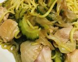 イタリアン焼そば●鶏肉のバルサミコ風味作り方3写真