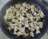 味付け一つ☆豚肉とエリンギの梅昆布茶炒め作り方3写真