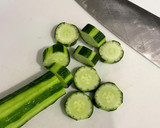 きゅうりとミョウガの梅あえ作り方1写真