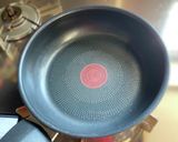 黄身が少し固まってトロントロンの目玉焼き作り方1写真