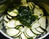 簡単！茄子とわかめの胡麻味噌汁作り方2写真